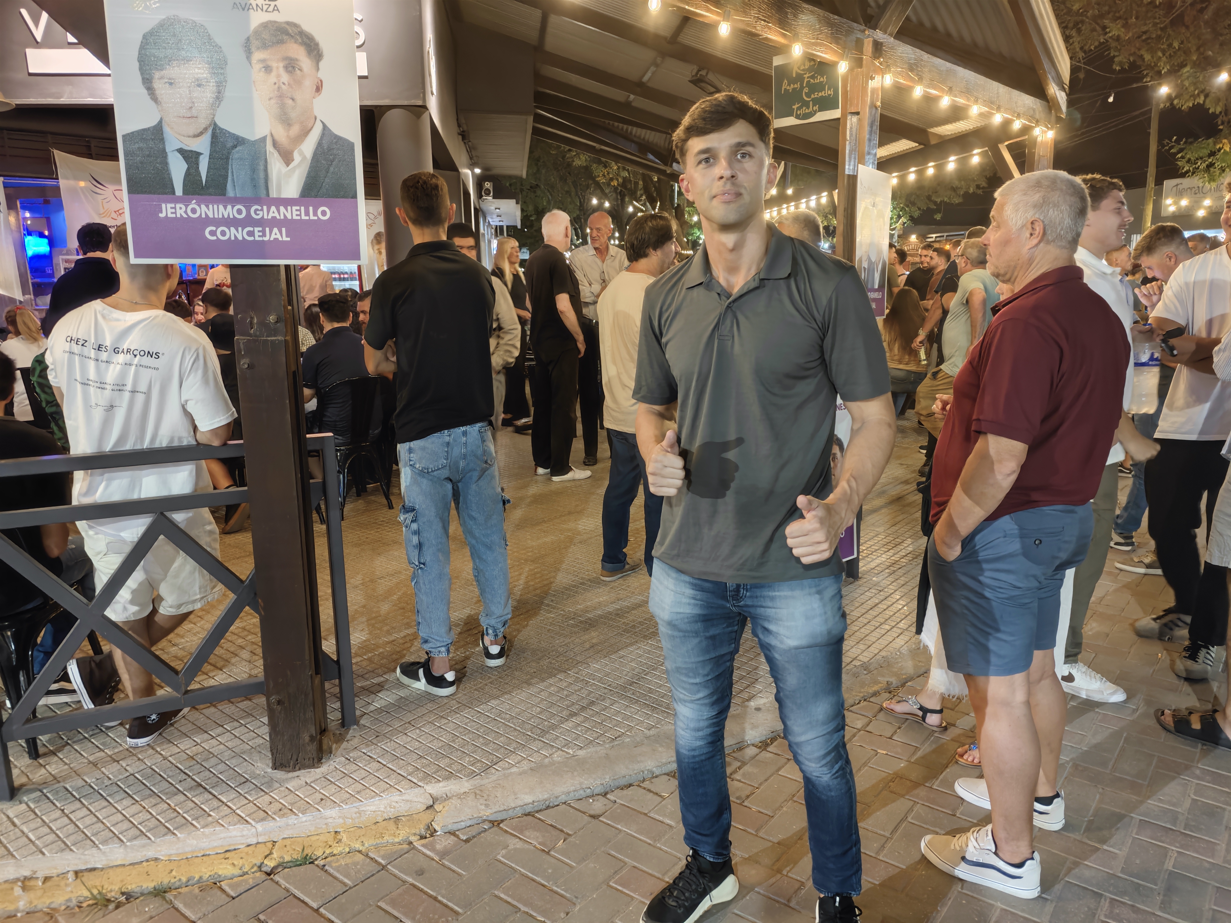 Con motosierra en mano y una multitud, Jerónimo Gianello presentó su lista en Funes